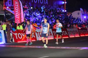 BIB: 43013
                            <button type="button" onclick="openModal(23184629)" class="btn btn-primary btn-sm float-right btn-popup" data-toggle="modal" data-target=".modal-high-quality">
                        <i class="fas fa-shopping-cart"></i> Add to Cart
                    </button>
                                            <button type="button" onclick="isThisMe(23184629, true)" class="btn btn-success btn-sm float-right btn-popup btn-isme hidden" data-toggle="tooltip" data-placement="bottom" title="นี่คือรูปของคุณใช่ไหม คลิกที่นี่เพื่อเอาเข้าอัลบั้ม">
                        <i class="fas fa-plus"></i> Add to album
                    </button>
                    <button type="button" onclick="isThisMe(23184629, false)" class="btn btn-warning btn-sm float-right btn-popup btn-isnotme hidden">
                        <i class="fas fa-ban"></i> Remove from album
                    </button>